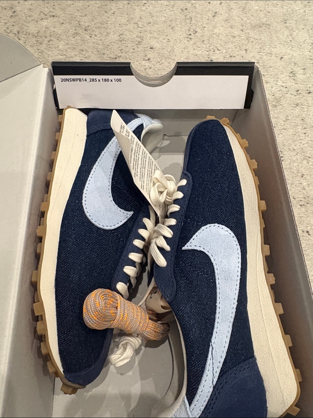 Nike women’s waffle LD-1000 SE Midnight Navy / Celestine Blue 5.5 W / 4 M